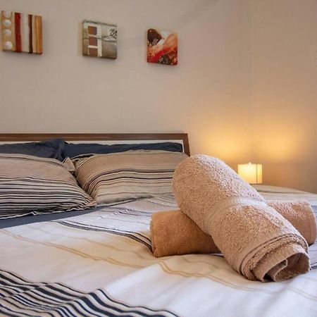 Modern Apt In The Heart Of Maltese Nightlife سانت جوليان المظهر الخارجي الصورة
